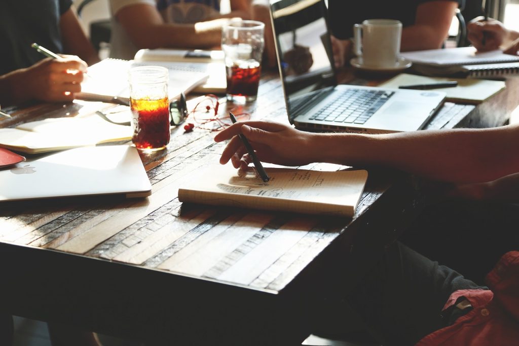 7 ways your small business insurance protects your company